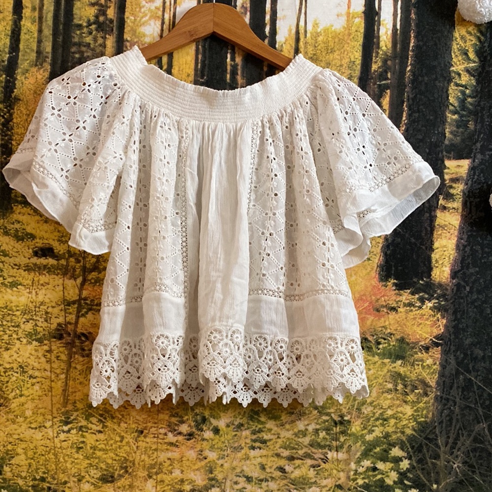 ☘️ Lovers + Friends NWOT seamist top XS